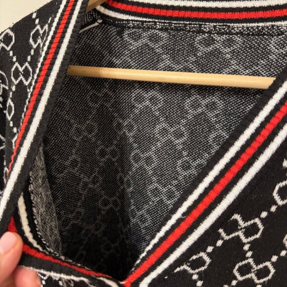 Vintage Varsity V-Neck Patterned Knit Cardigan - Picture 4 of 10